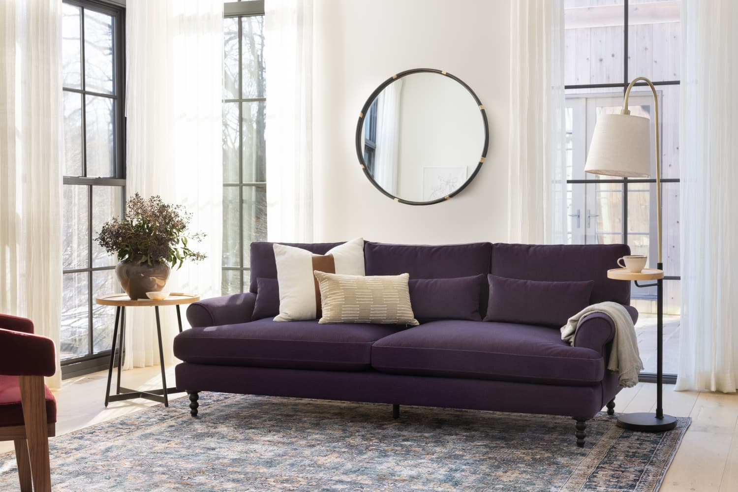 This Perfectly Proportioned Sofa Is a Dream Combo of Classic and